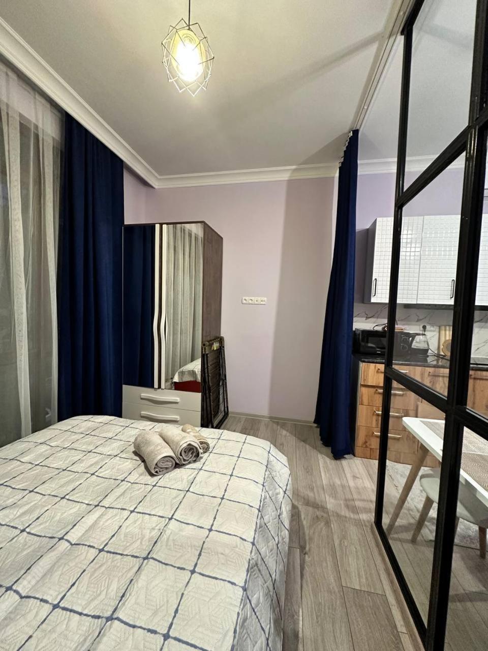 Apartment Merabi Batumi Esterno foto