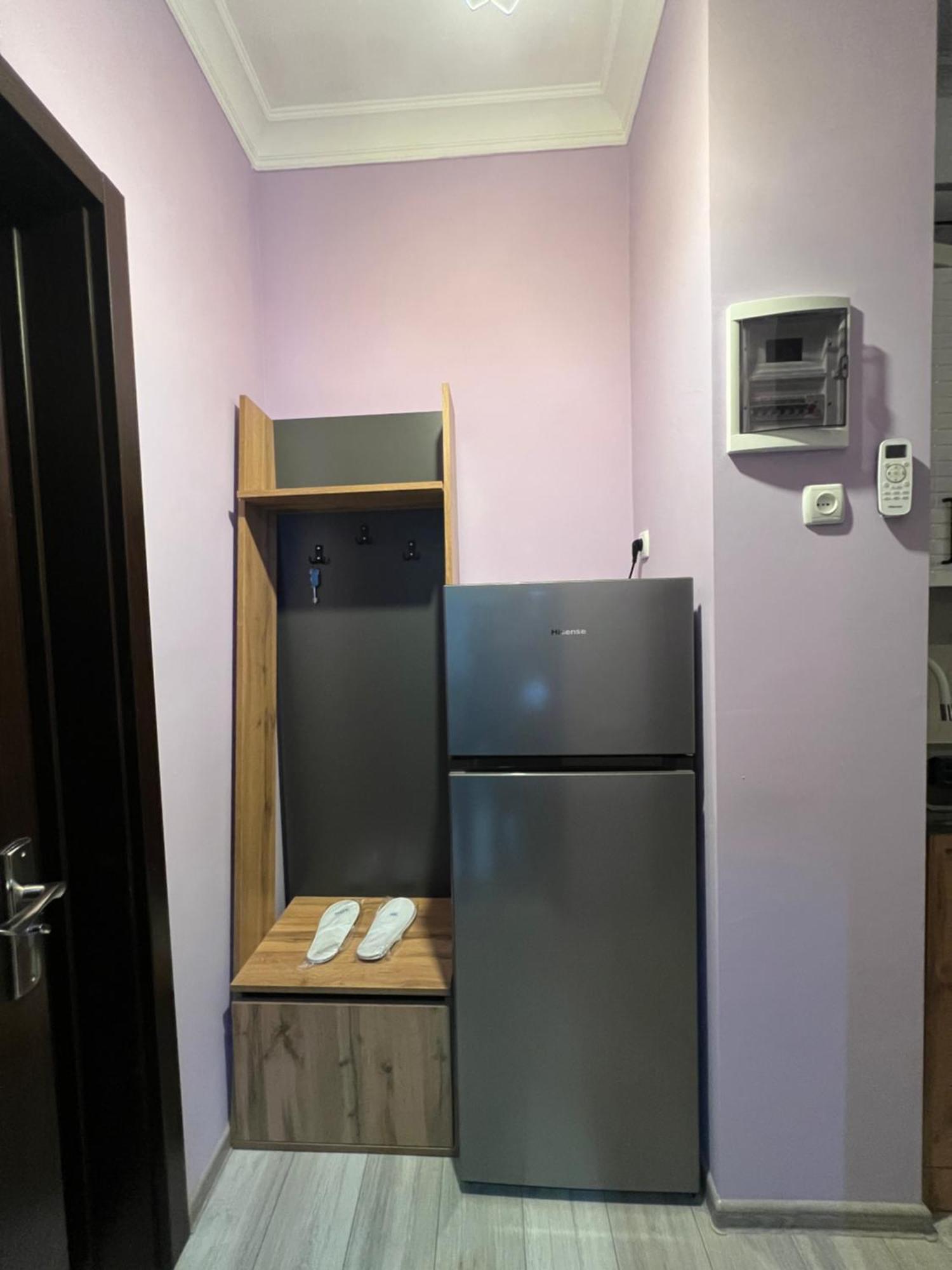 Apartment Merabi Batumi Esterno foto