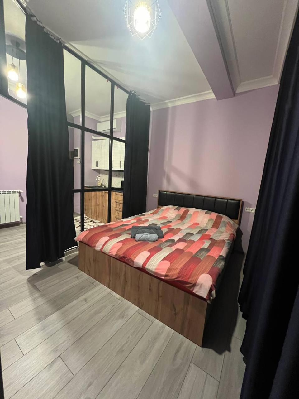 Apartment Merabi Batumi Esterno foto