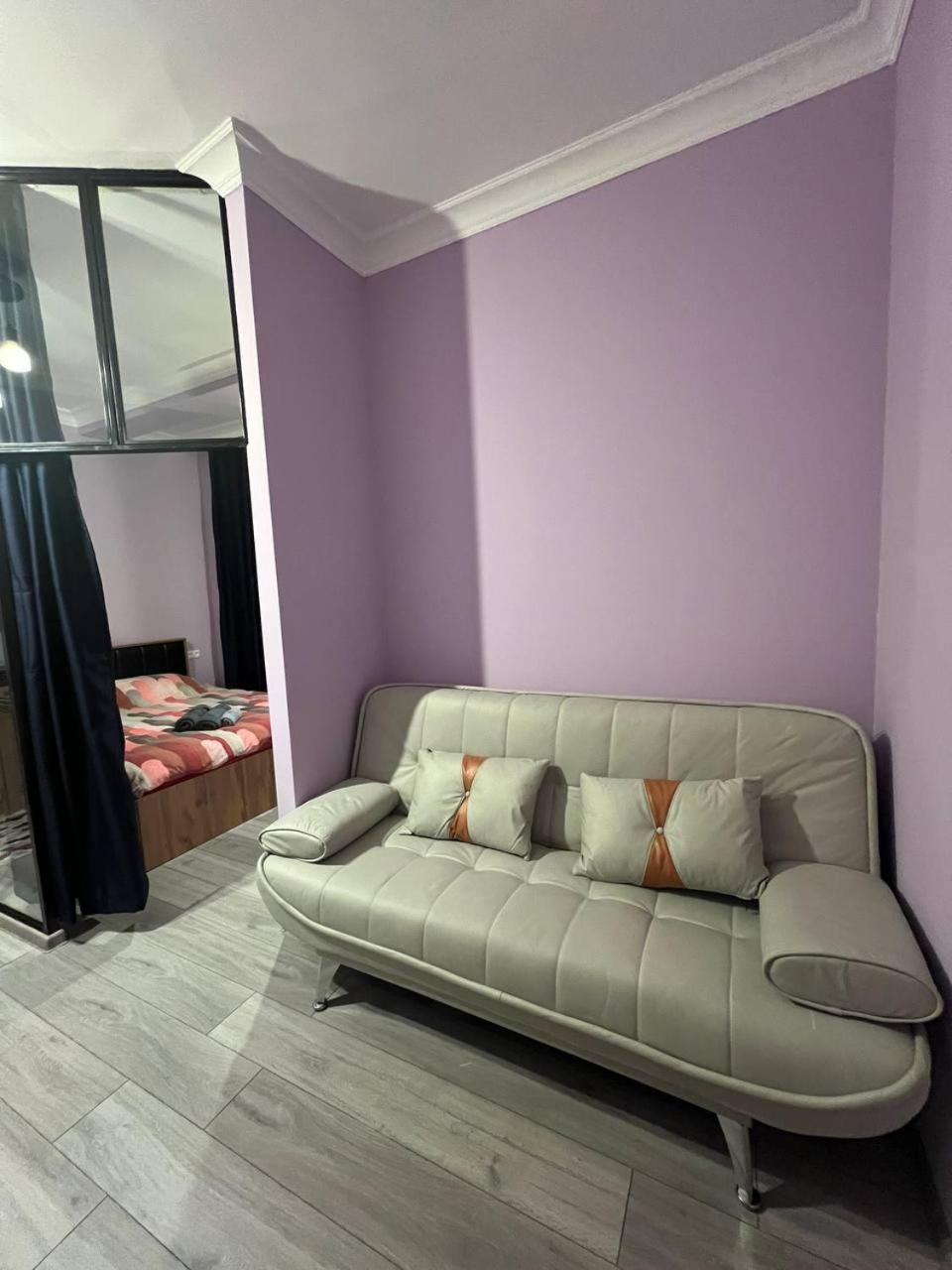 Apartment Merabi Batumi Esterno foto