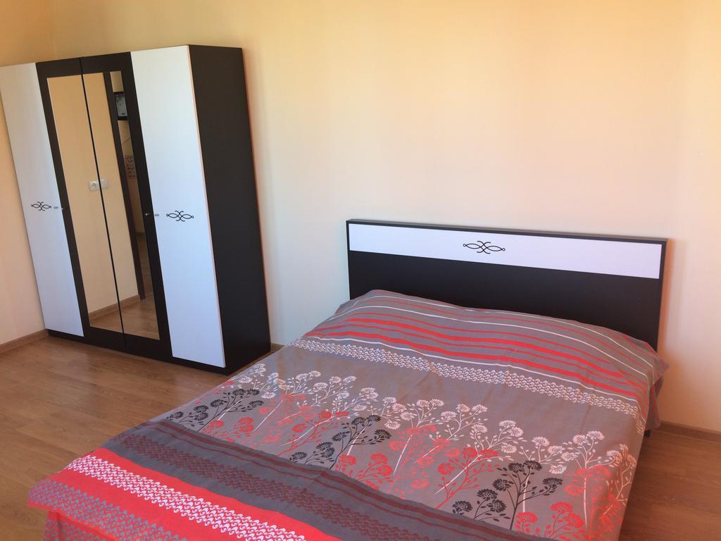 Apartment Merabi Batumi Esterno foto